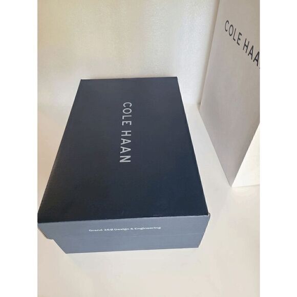 COLE HAAN Authentic Designer EMPTY Shoebox and Paper Bag Set - Picture 3 of 10